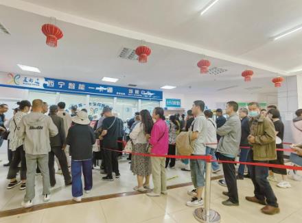 ��θ��Q������ �҂������ �� �����ˆT���ѣ�����Ҫ���ѣ��_ͨ�˓Q���I(y��)�յķ��վW(w��ng)�c�ܶ�