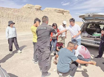 8���ο������ʧ(li��n)28С�r(sh��) ã�¶ྯ(li��n)��(d��ng)18С�r(sh��)���پ�Ԯ