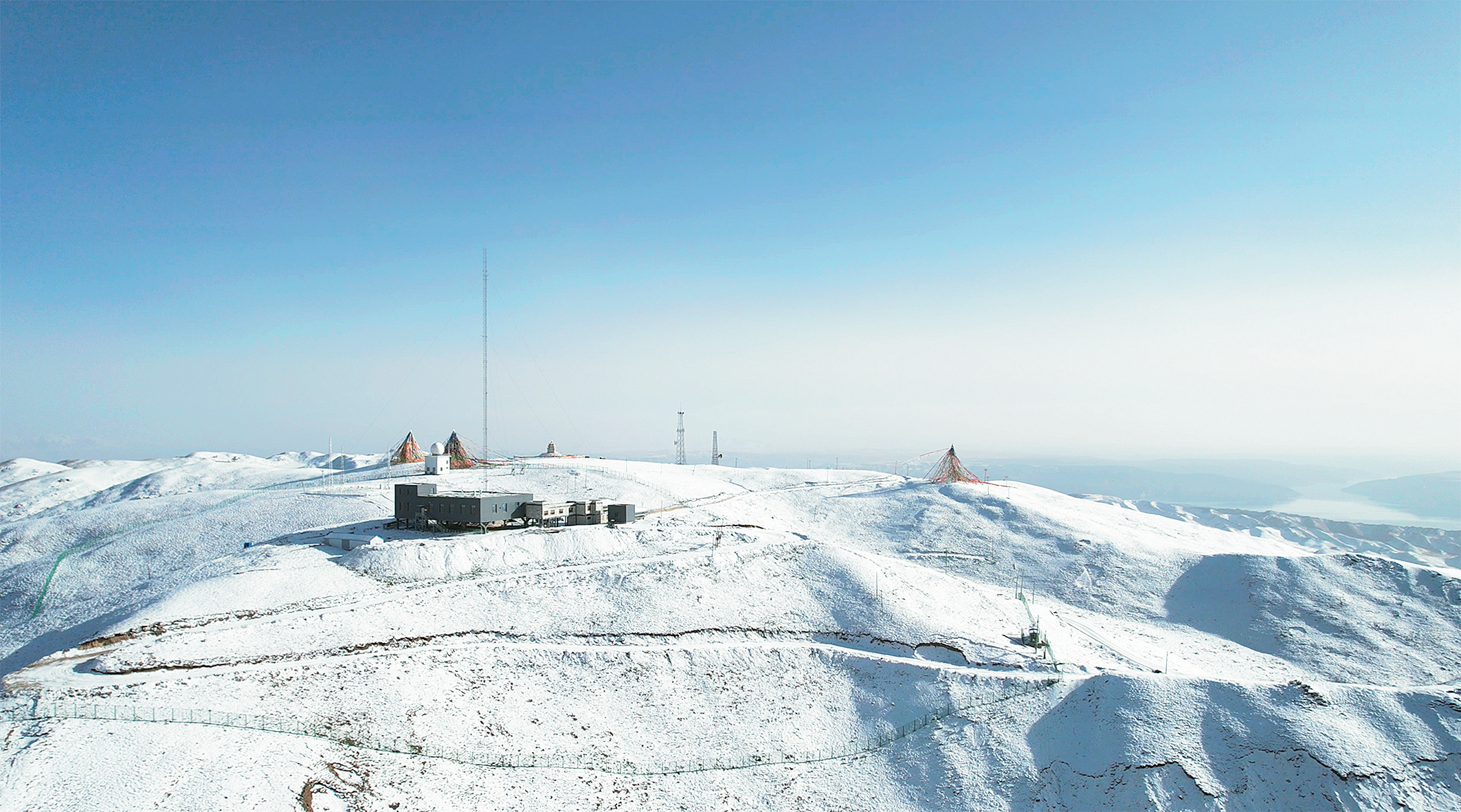 �������ƶˡ�����3800���L�������������P������