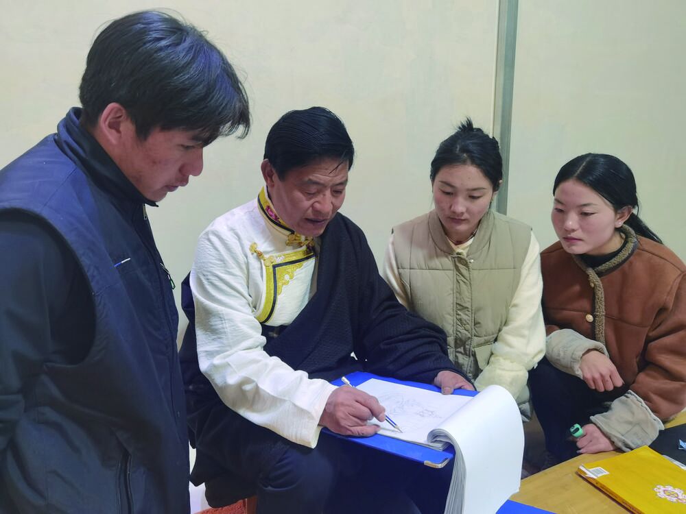 ������� ���l(xi��ng)����һ֧���P�պ�����L���l(xi��ng)