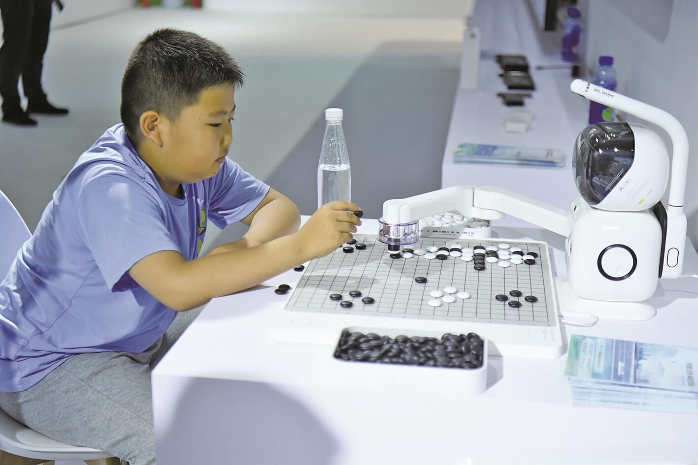 ���۽���25���Ї����ຣ�Gɫ�lչͶ�Y�Q��ǢՄ�����Gɫ����չ�^ �߿Ƽ��aƷ����