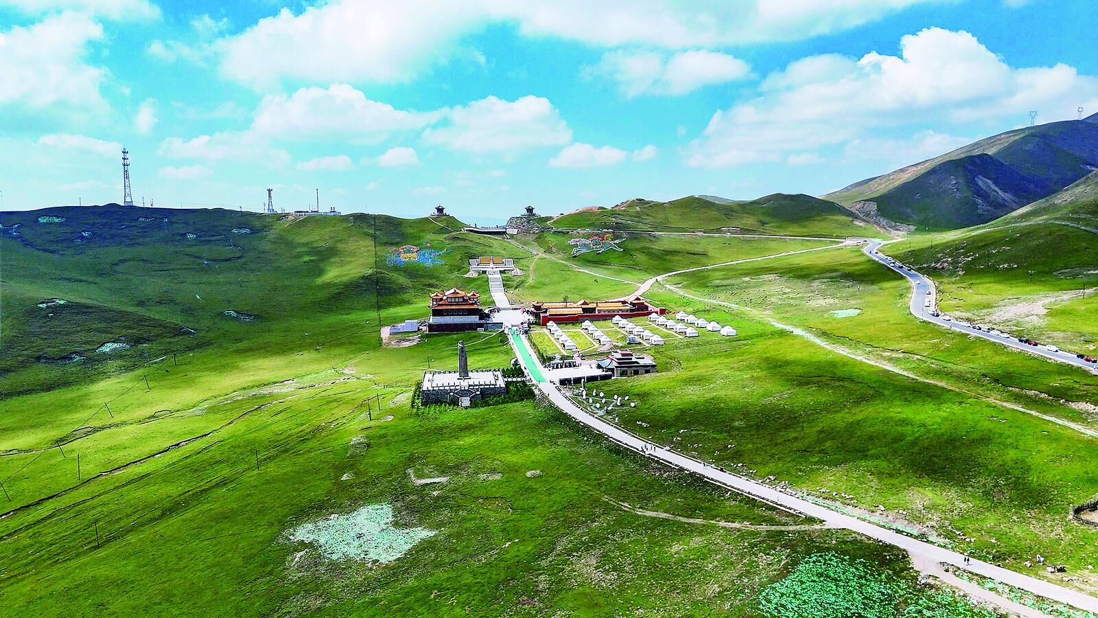 【大道向前 天路放歌——紀念“兩路”通車70周年】青藏公路:日月山駛向繁榮的快車道