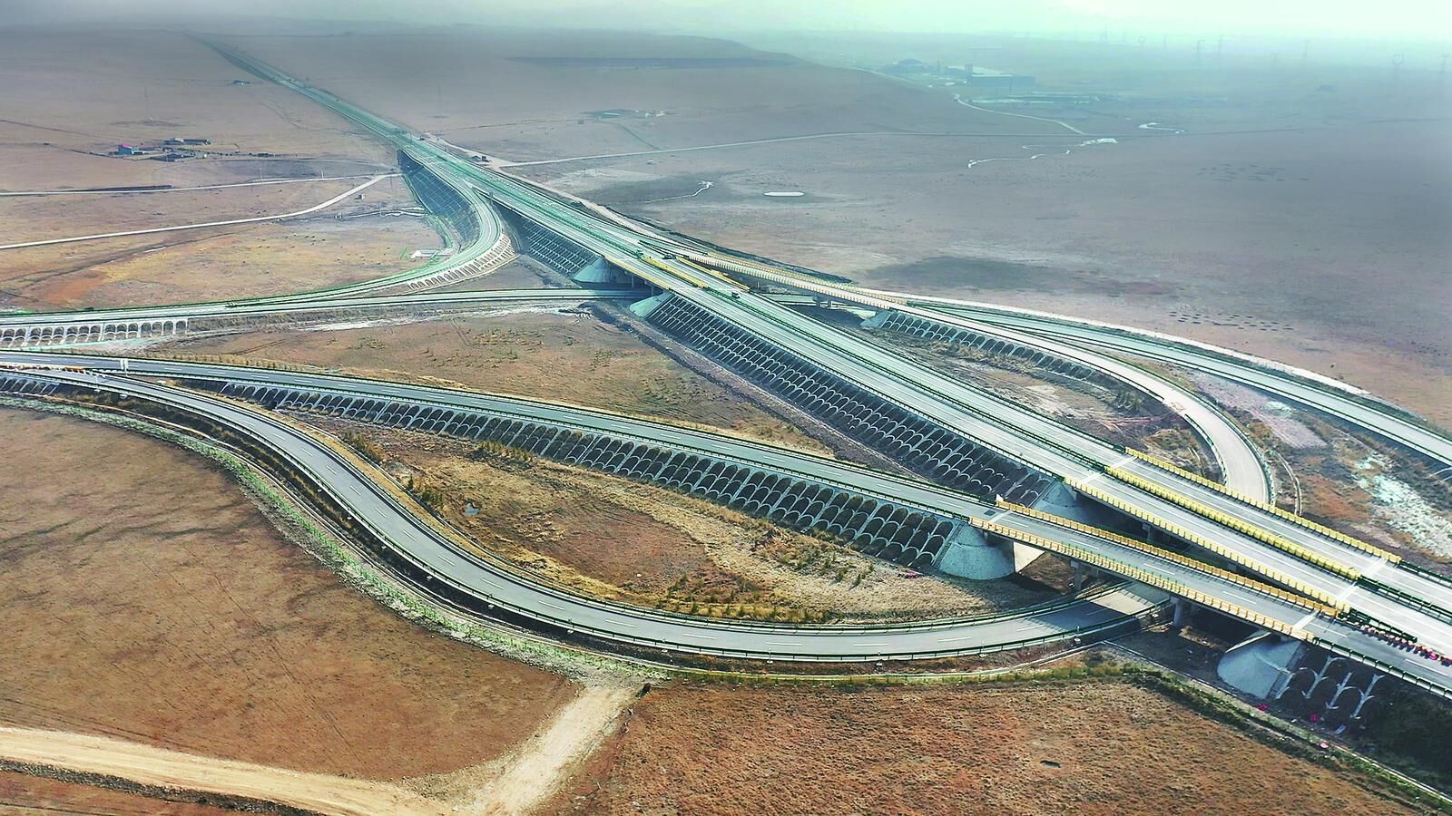 �ຣʡ7����ͨ���c�Ŀ����ͨ܇ ȫʡ������·ͨ܇?y��n)�?50����