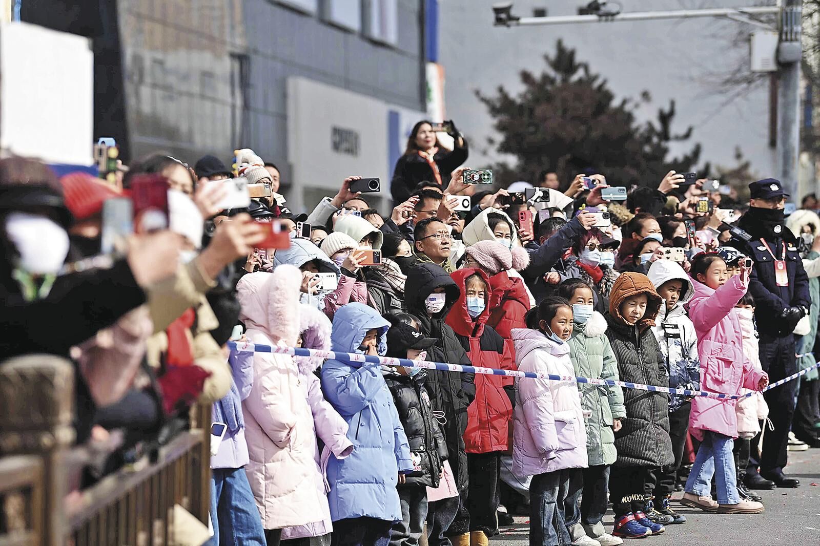 QQ�DƬ20250215061330