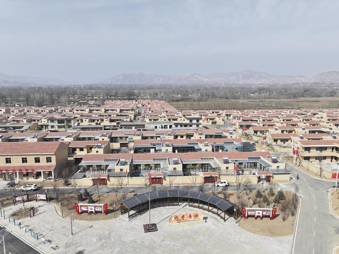 ���ɕ��ؿ��������Pע���f��һ�İ��V�B ɽ�Ӵ���T�³�