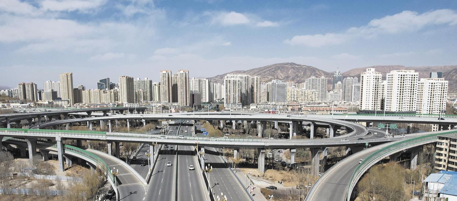 綠色為底,能源高地壯麗畫卷徐徐展開