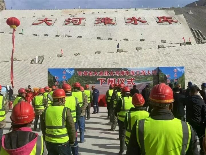 ��Ӟ�ˮ�칤��������l��ˮ