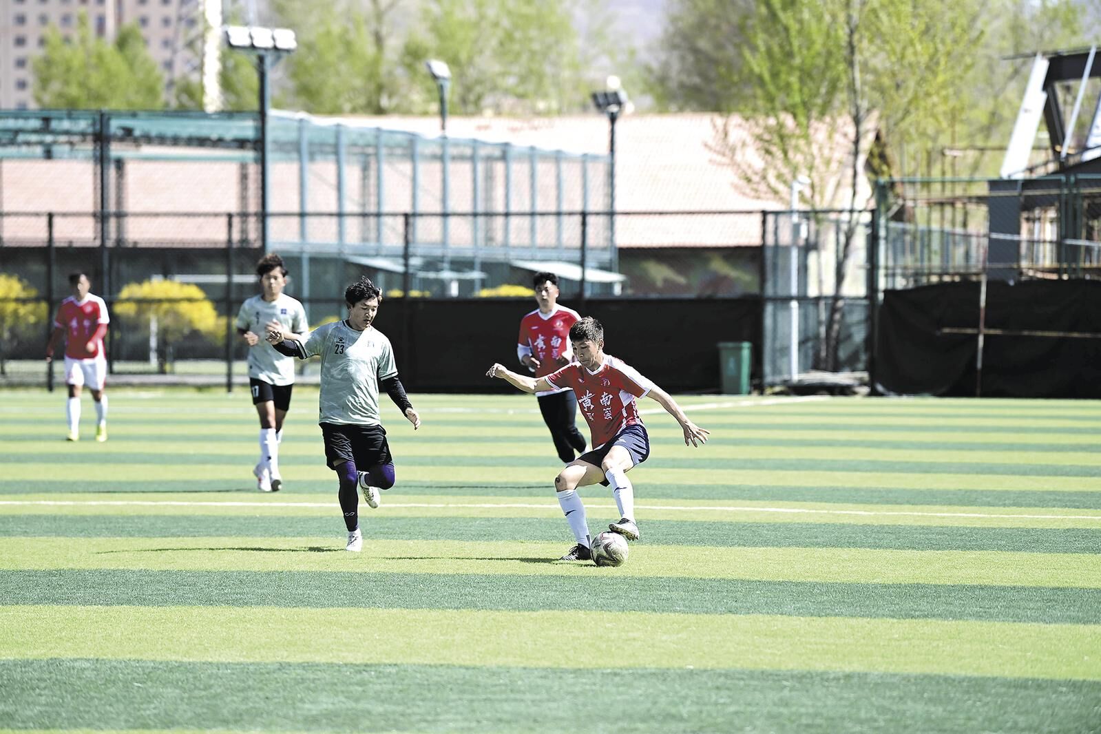 �ڶ��á��೬(li��n)ِ�����(du��)�ڶ�ͻ��ؼ��Y(ji��)