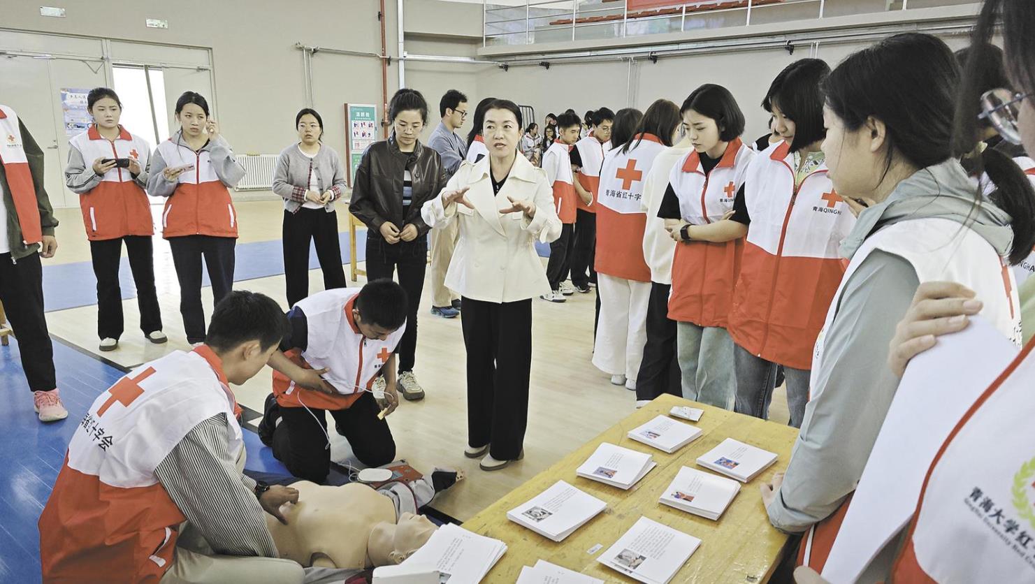 �ຣʡ��У�e�k��5��8����tʮ���ա����}���