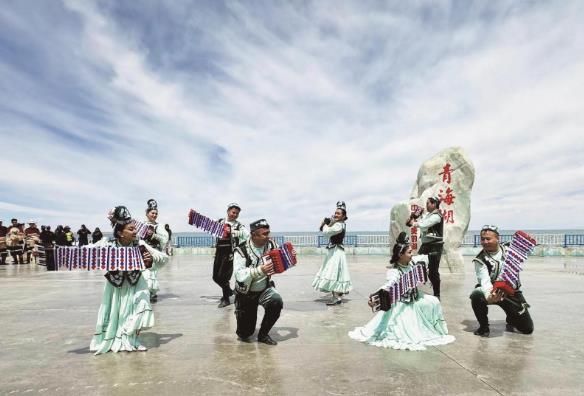 ���Ļ��Ї�(gu��)�С������ɵ�ˇ�g(sh��)���ຣ����(li��n)�ǫI(xi��n)ˇ