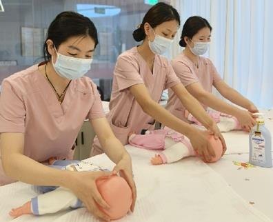 “江源巧姑”打造高原護工人才新標桿——“鳳棲夏都 聚寧圓夢”人才工作一線巡禮之七