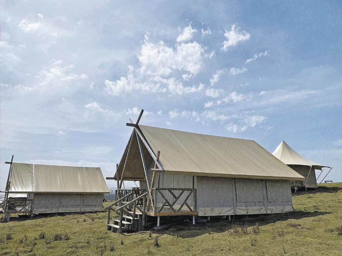 【鄉(xiāng)村振興在青海】草原美景引客來