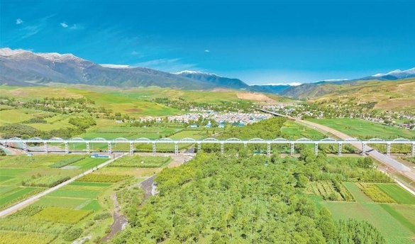 �����(j��)�ң������ຣ�Gɫˮ�}��ƪ��