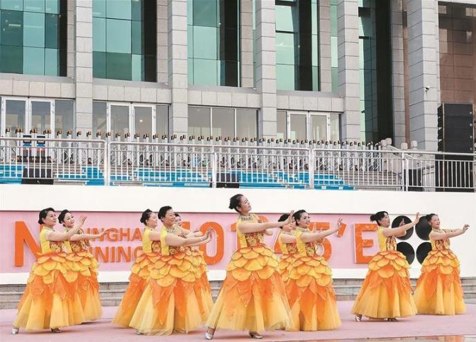 �����Ļ������ݶ���������