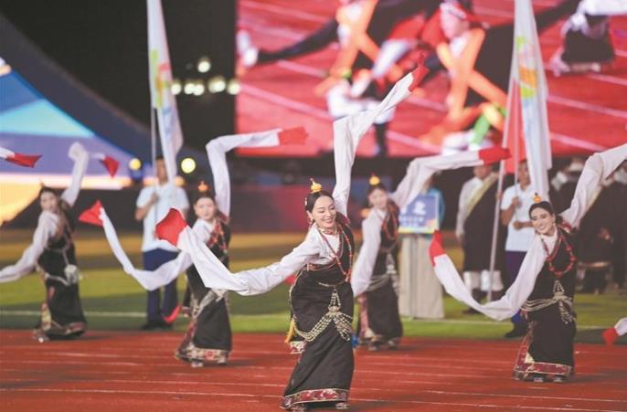 �k�������Ļ� ����ʯ���_�����ຣʡ�ڰˌ��ٔ�(sh��)������y(t��ng)�w���\(y��n)��(d��ng)��(hu��)�_Ļ��(c��)ӛ