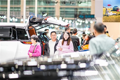 ���҇�(gu��)ͬ�c �M�������ǰ���ճ�4�f(w��n)�˹�܇չ