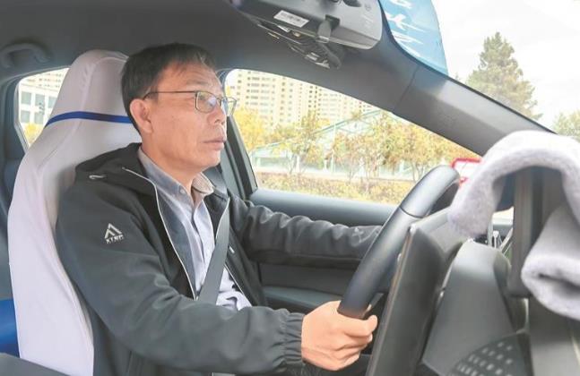 ��������ԭ�^���ߡ�������ͨ�ˡ�15�����· ����һ���ǡ���ӛ�ຣ����������U��܇���޹�˾�{�T�܈F(tu��n)�Y(ji��)