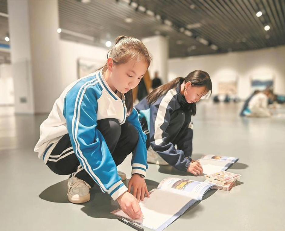 ���R����Խ���ںϡ�չ ����ˇ�g֮��