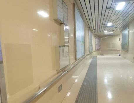 青海西寧市:建國路地下通道煥新,市民出行順暢了