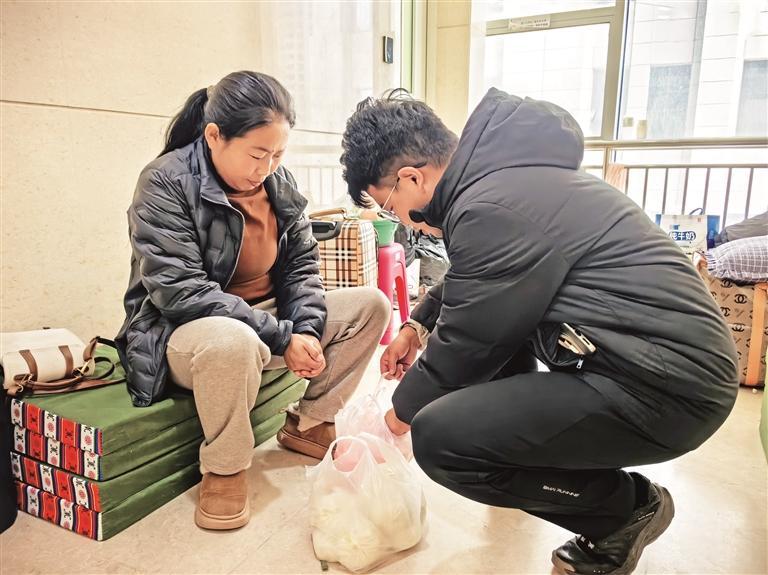 他的“雪山”倒下了,溫暖從四面八方涌來