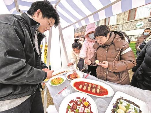 �ຣ��ͨ�h��ʮ��ñ�ѩ���μ�ϵ�л�ӆ�Ļ